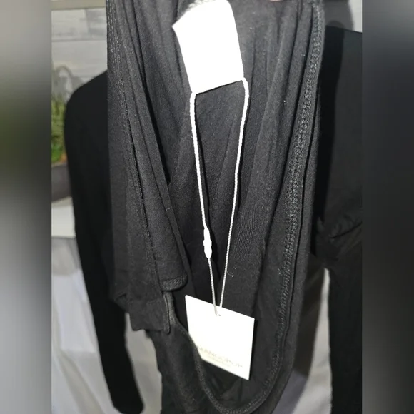 Mangopop Black Mock Neck Long Sleeved Buttery Soft Bodysuit, SIZE Large - Picture 3 of 3
